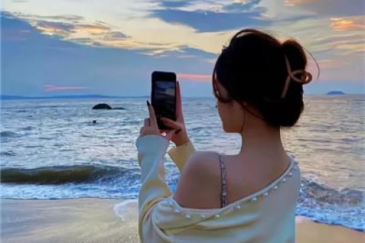 曝宋宁峰和Q女士曾互发裸照